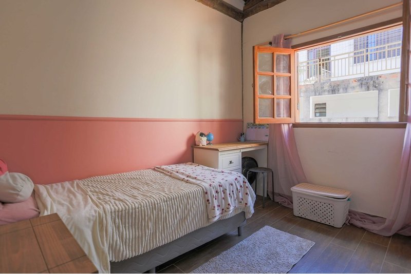 Casa à venda, 73m - R$  510.000 - Jardim Emília, 2 Dorms. e amplo terreno – Sorocaba/SP Rua José Borghesi Sorocaba - 