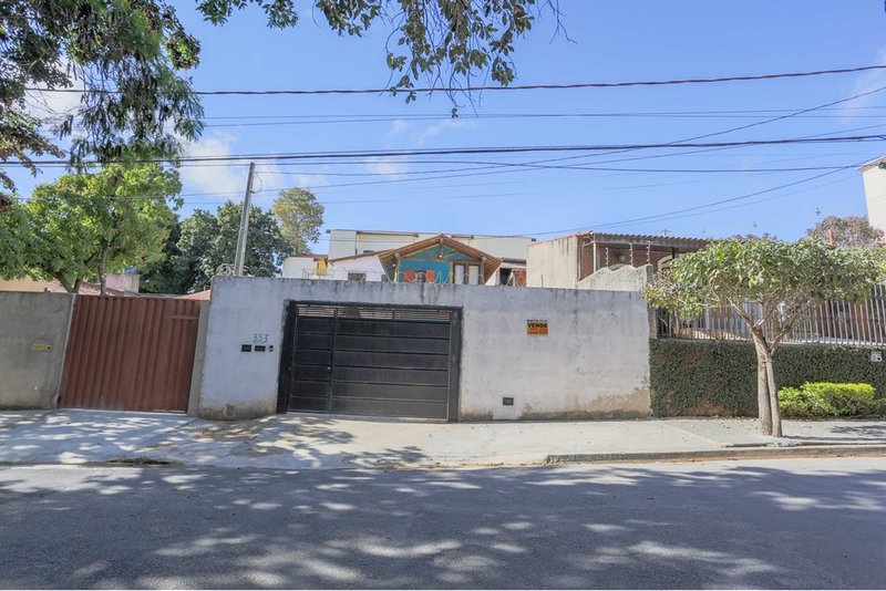 Casa à venda, 73m - R$  510.000 - Jardim Emília, 2 Dorms. e amplo terreno – Sorocaba/SP Rua José Borghesi Sorocaba - 