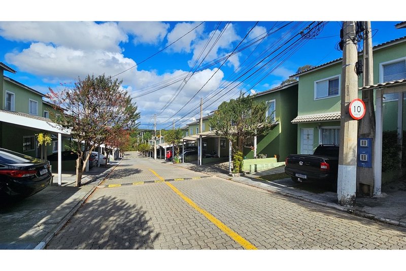 Casa à venda, 132m - 2 Dorm. - R$ 320.000 - Residencial Moradas do Éden - Sorocaba - SP Rua Benedito de Almeida Lima Sorocaba - 