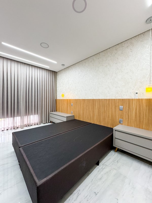 Apartamento de alto padrão em região nobre de Arujá, com 3 suites , 4 vagas Estrada Limoeiro Arujá - 