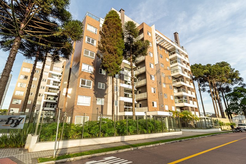 APARTAMENTO À VENDA NO ECOVILLE - 3 QUARTOS - SUÍTE - 2 VAGAS - SACADA COM CHURRASQUEIRA Rua José Izidoro Biazetto Curitiba - 