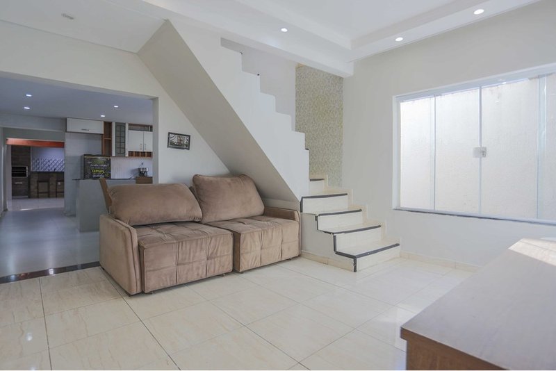 Casa À venda, 200m, 3 Dorms. - R$ 330.000 - Vila Garcia - Votorantim SP Rua Carmelina Garcia Votorantim - 