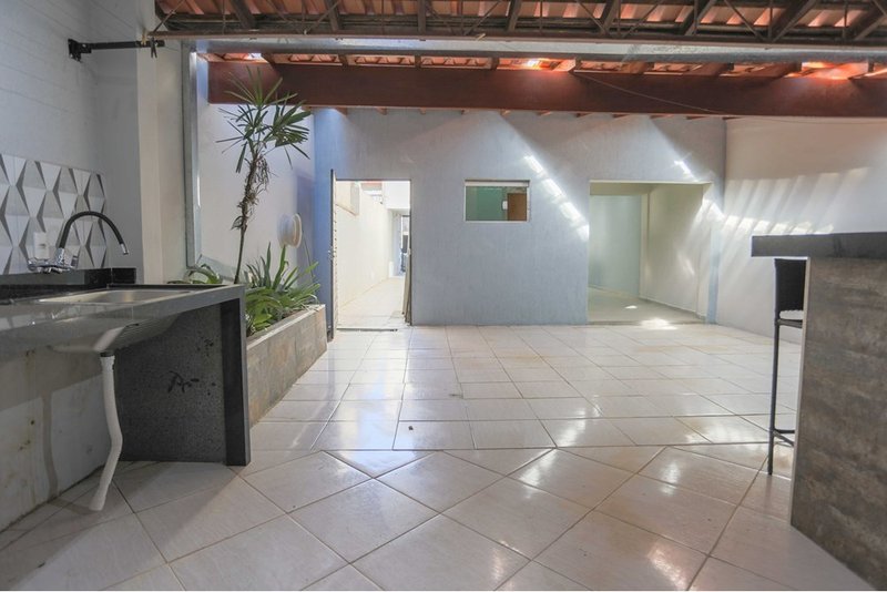 Casa À venda, 200m, 3 Dorms. - R$ 330.000 - Vila Garcia - Votorantim SP Rua Carmelina Garcia Votorantim - 