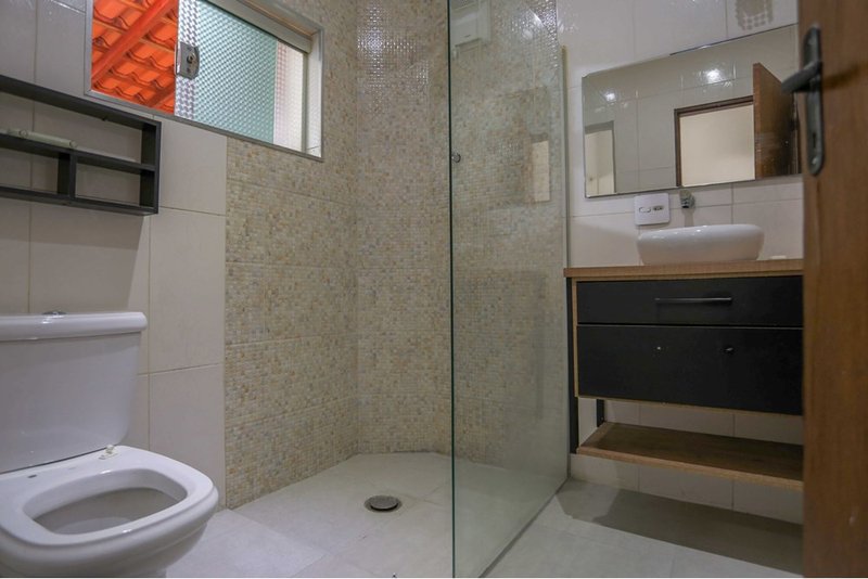 Casa À venda, 200m, 3 Dorms. - R$ 330.000 - Vila Garcia - Votorantim SP Rua Carmelina Garcia Votorantim - 