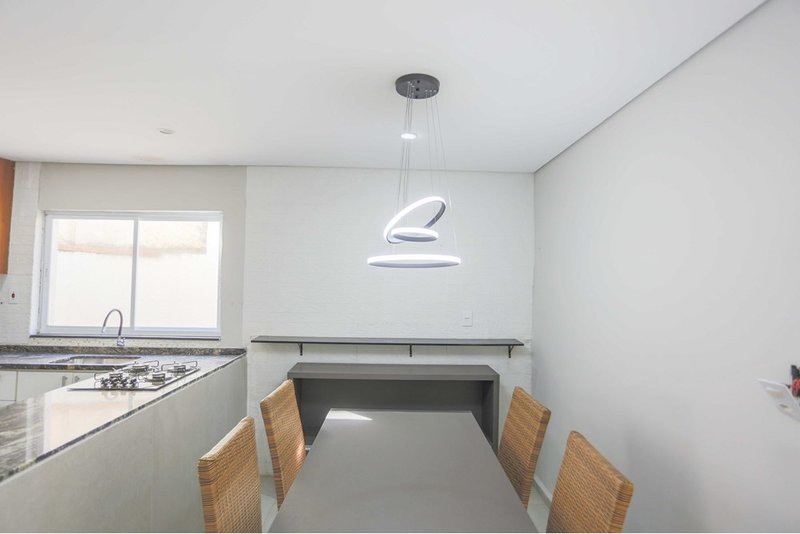 Casa À venda, 200m, 3 Dorms. - R$ 330.000 - Vila Garcia - Votorantim SP Rua Carmelina Garcia Votorantim - 