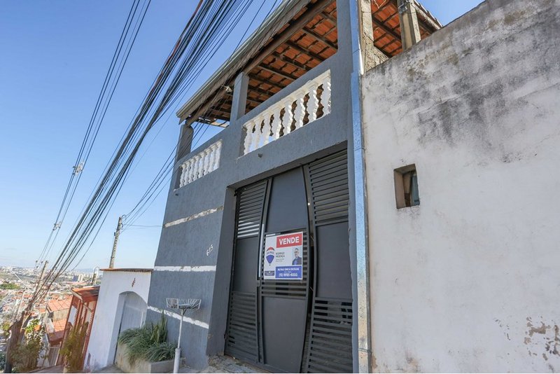 Casa À venda, 200m, 3 Dorms. - R$ 330.000 - Vila Garcia - Votorantim SP Rua Carmelina Garcia Votorantim - 