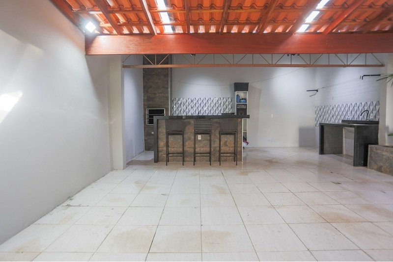 Casa À venda, 200m, 3 Dorms. - R$ 330.000 - Vila Garcia - Votorantim SP Rua Carmelina Garcia Votorantim - 