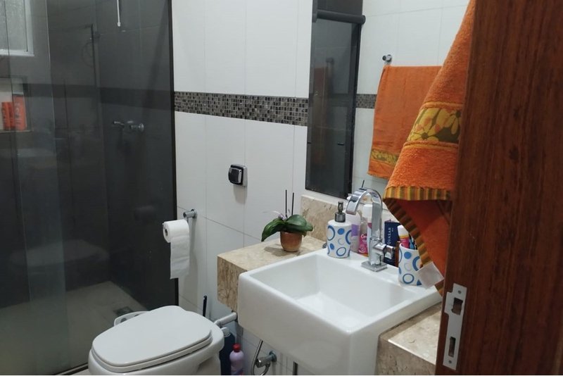 Casa À venda, 73m, 2 Dorms. - R$ 350.000 - Centro - Capela do Alto - SP Rua Paulo Machado Capela do Alto - 