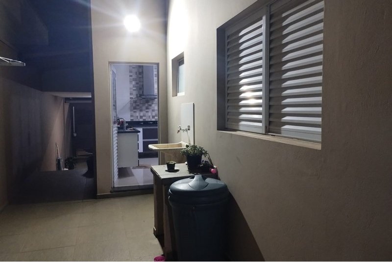 Casa À venda, 73m, 2 Dorms. - R$ 350.000 - Centro - Capela do Alto - SP Rua Paulo Machado Capela do Alto - 