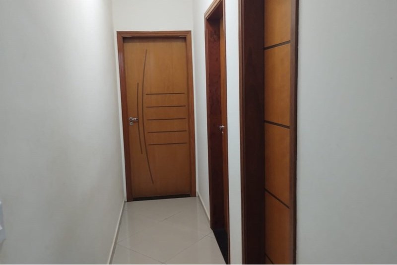 Casa À venda, 73m, 2 Dorms. - R$ 350.000 - Centro - Capela do Alto - SP Rua Paulo Machado Capela do Alto - 