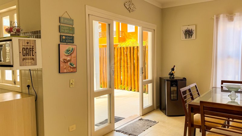 Casa em Condomínio na Praia de Juquehy - LOCAÇÃO ANUAL  São Sebastião - 