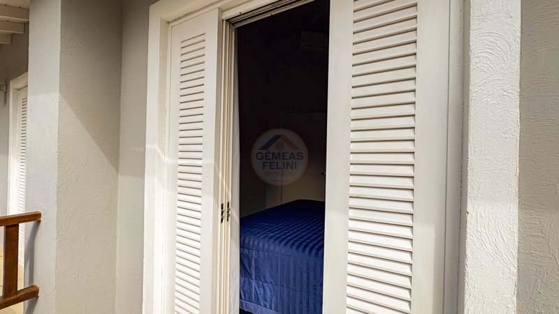 Casa em Condomínio na Praia de Juquehy - LOCAÇÃO ANUAL  São Sebastião - 