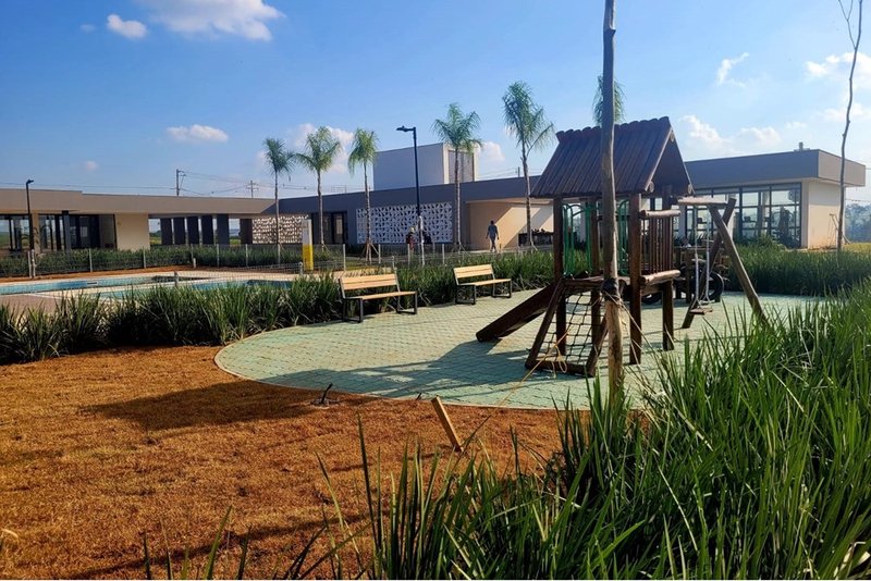 Terreno à Venda, 300m - R$ 369.000 - Condomínio Terras Alpha - Votorantim - SP Rua Júlio Cassola Votorantim - 