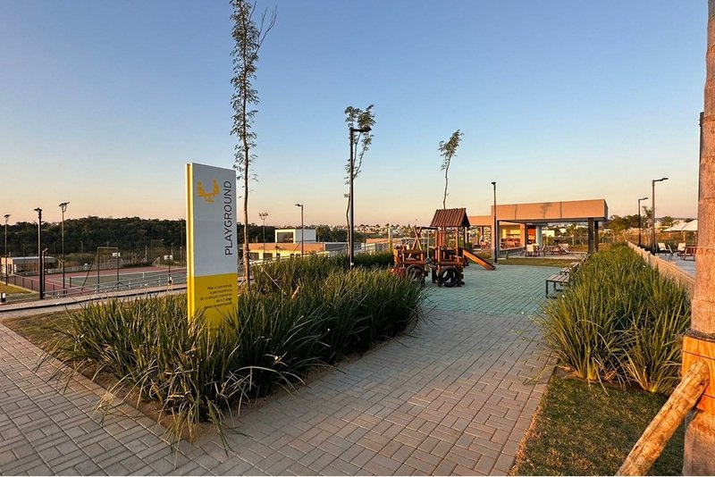 Terreno à Venda, 300m - R$ 369.000 - Condomínio Terras Alpha - Votorantim - SP Rua Júlio Cassola Votorantim - 