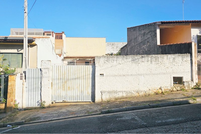Casa à venda, 70m - terreno com 300m - R$ 295.000 - Bairro Vila Trujillo - Sorocaba - SP Rua Camilo José Cury Sorocaba - 