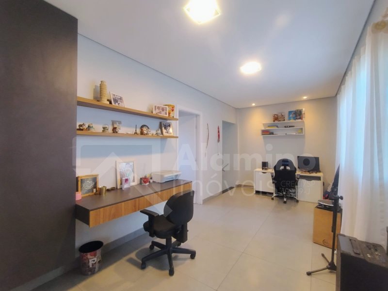 VILA ALTO PARAÍSO - 04 DORM. SENDO 2 SUITES - ÁREA GOURMET COM SUITE  Bauru - 