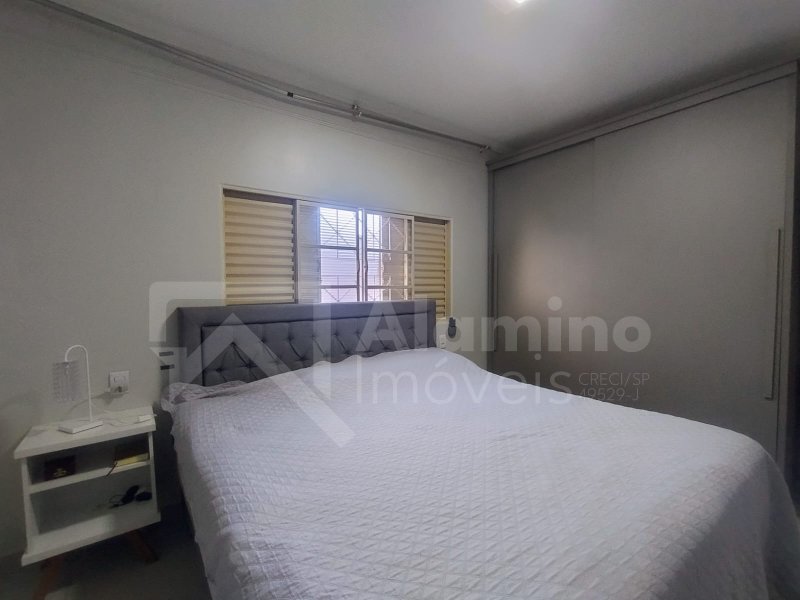 VILA ALTO PARAÍSO - 04 DORM. SENDO 2 SUITES - ÁREA GOURMET COM SUITE  Bauru - 