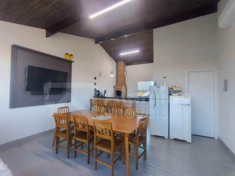 VILA ALTO PARAÍSO - 04 DORM. SENDO 2 SUITES - ÁREA GOURMET COM SUITE  Bauru - 
