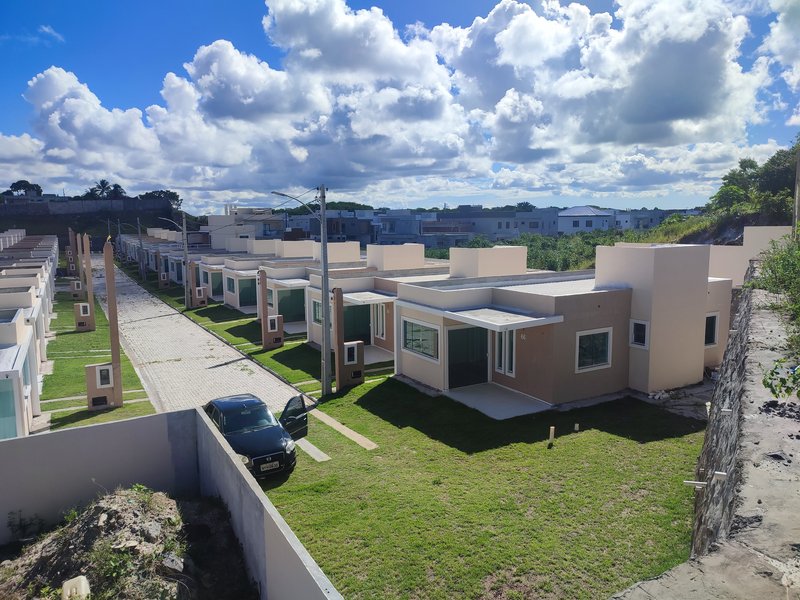 casas 2,3,4 quartos - Condomínio com Lago Rua Direta de Busca Vida Camaçari - 