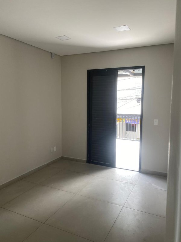 ALUGA-SE CASA COMERCIAL – 118M2 – TOTALMENTE REFORMADA Rua Olga Abujamra São Paulo - 