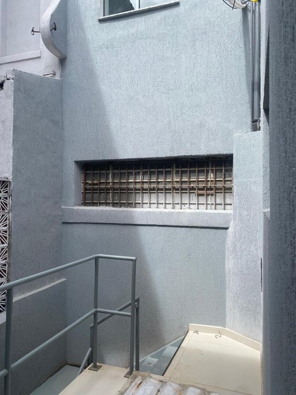 ALUGA-SE CASA COMERCIAL – 118M2 – TOTALMENTE REFORMADA Rua Olga Abujamra São Paulo - 