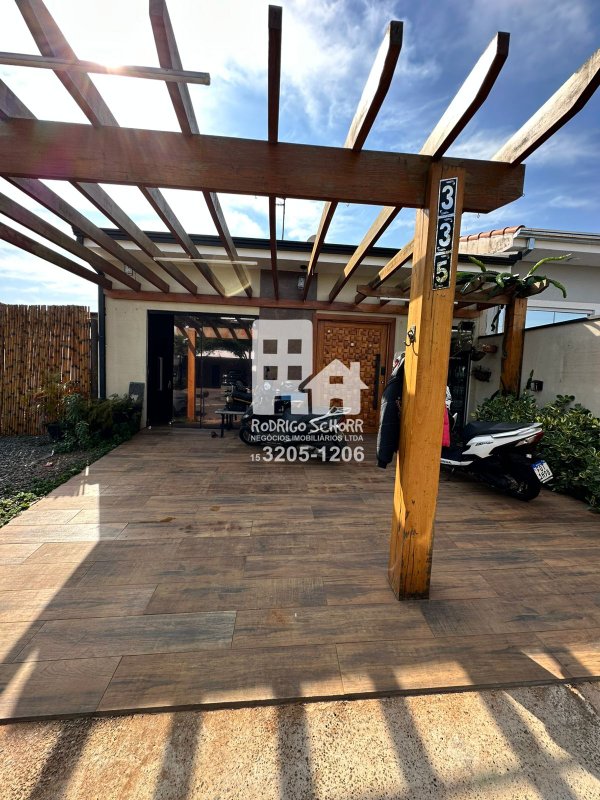 🌟 Oportunidade nos Ypês 2! 🌟 Casa com 4 quartos e piscina  Tatuí - 