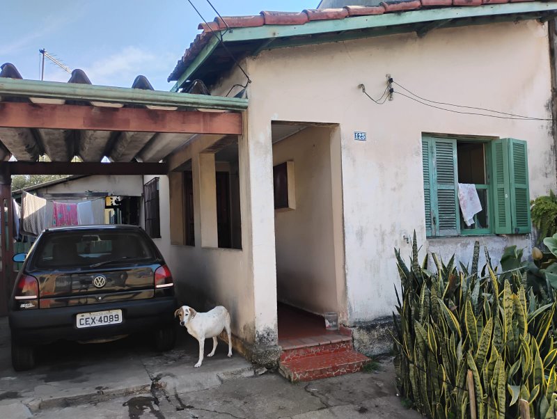 02 Casas Simples terreno de 283,5m2 - Brás Cubas  Mogi das Cruzes - 