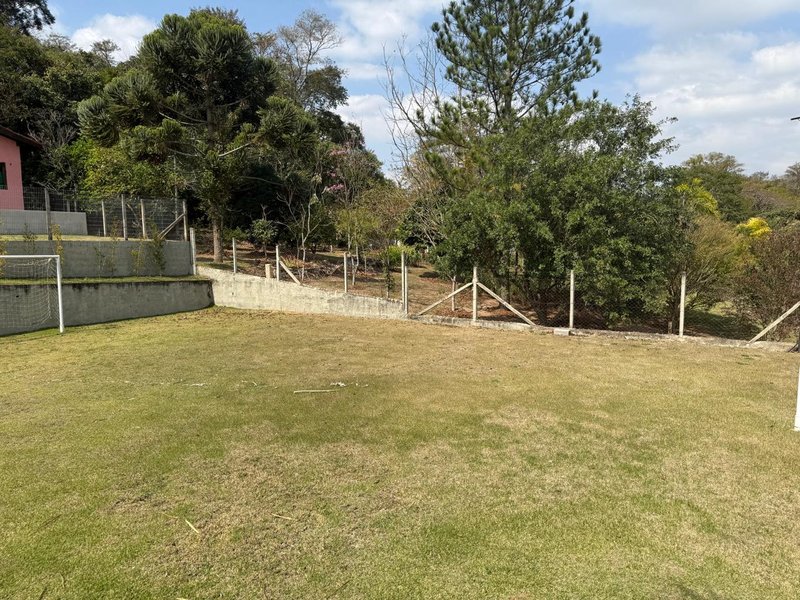 Chácara térrea completa com 230m² no Condomínio 3 Lagos Mairinque Alameda dos Flamboyant Mairinque - 