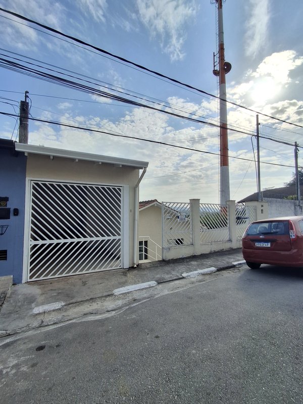 Casa de 2 dormitórios no Centro de Santana de Parnaiba  Santana de Parnaíba - 