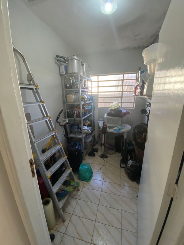 Casa 04 Dormitórios com 300m2 de terreno  Suzano - 