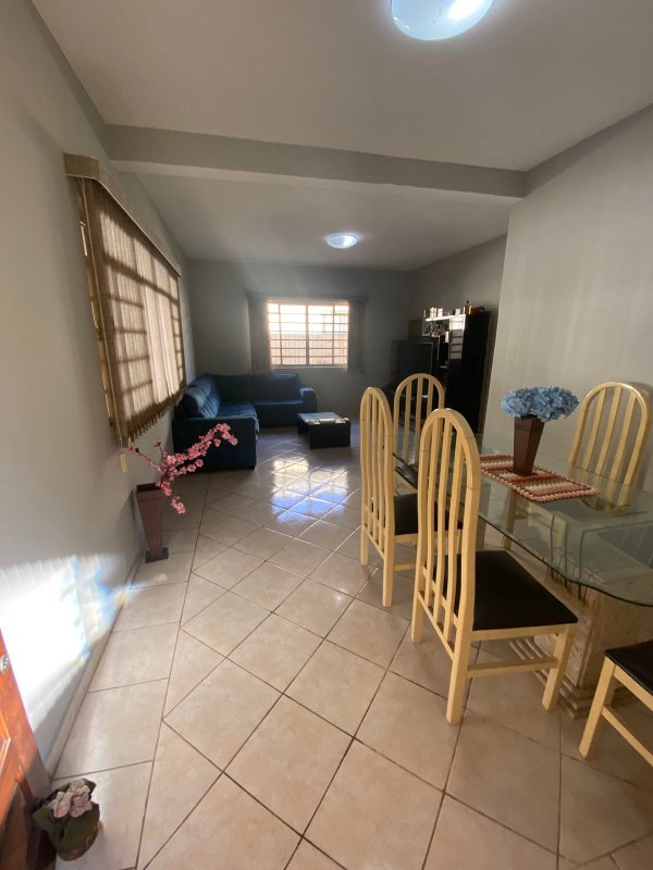 Casa 04 Dormitórios com 300m2 de terreno  Suzano - 