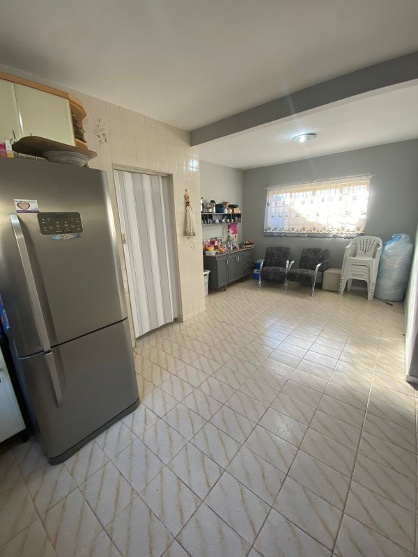 Casa 04 Dormitórios com 300m2 de terreno  Suzano - 