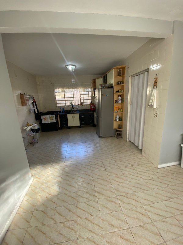 Casa 04 Dormitórios com 300m2 de terreno  Suzano - 