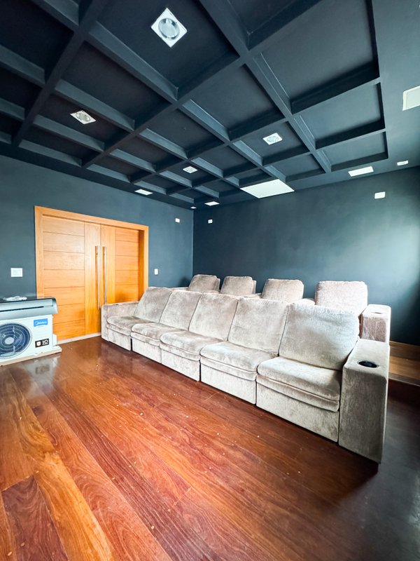 Casa de alto padrão em condominio com 4 suites, localização privilegiada Av. Benedito Manoel dos Santos Arujá - 