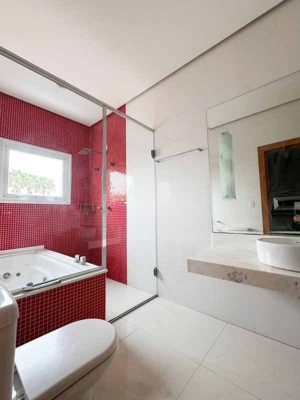 Casa de alto padrão em condominio com 4 suites, localização privilegiada Av. Benedito Manoel dos Santos Arujá - 