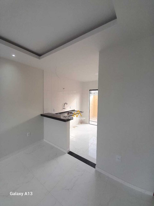 Casa à venda 2 quartos sendo 2 suítes, 75 m² por R$ 425.000,00 - Guaratiba - Maricá/RJ  Maricá - 