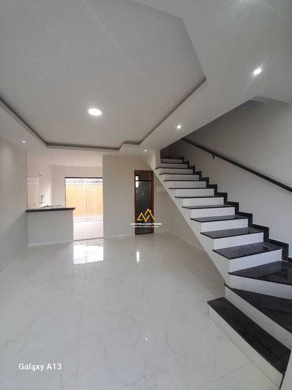 Casa à venda 2 quartos sendo 2 suítes, 75 m² por R$ 425.000,00 - Guaratiba - Maricá/RJ  Maricá - 