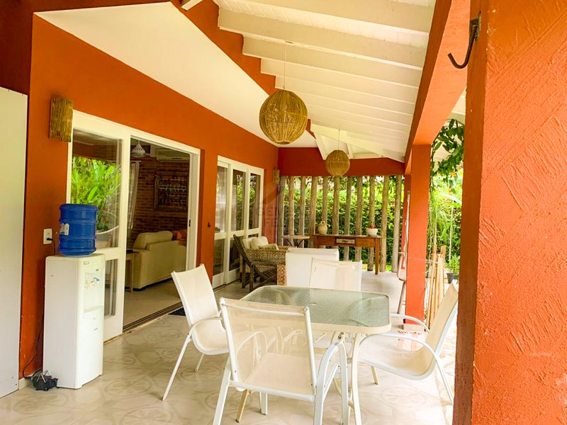 Sua casa de praia em Juquehy, com conforto, lazer e segurança - À VENDA  São Sebastião - 