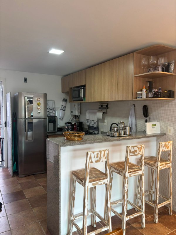 2 quartos (2 suítes). 63m². 1 vaga de garagem Rua Doutor Amaury de Medeiros Gravatá - 