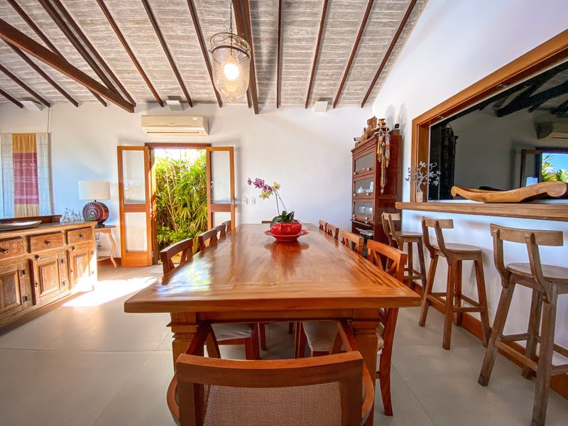 🌊 Casa de alto padrão com vista deslumbrante para o mar! Rua Enseada do Albatroz Armação dos Búzios - 