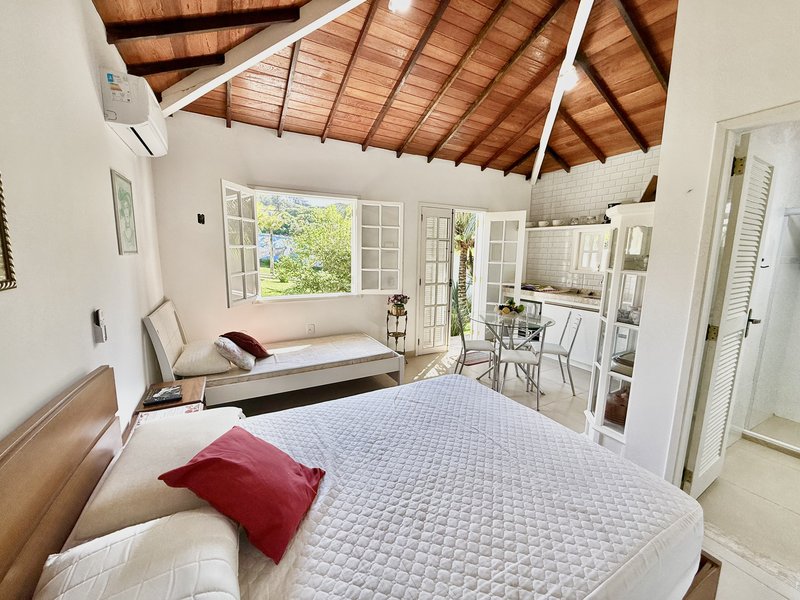 Casa de Campo à venda – Búzios/RJ 🏡🌊 Rua Carmelinda Rosa da Conceição Armação dos Búzios - 