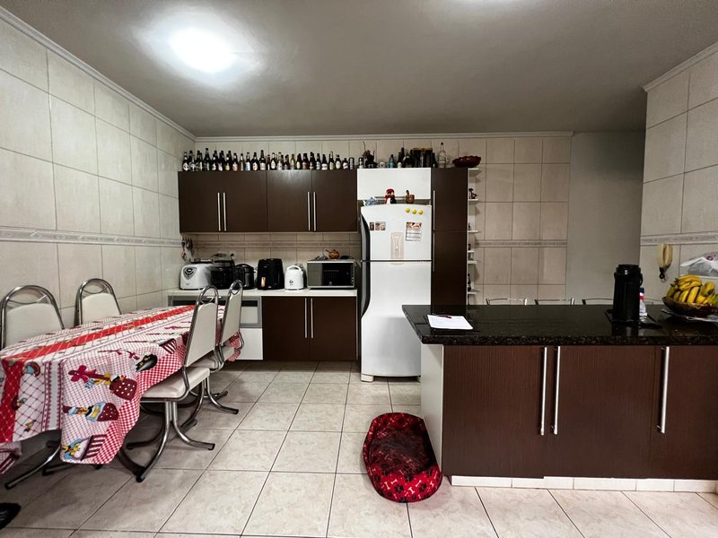 Casa de 442m² com 4 Dormitórios e Edículas no Mogi Moderno  Mogi das Cruzes - 