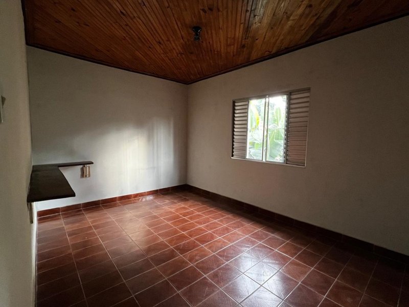 Casa de 442m² com 4 Dormitórios e Edículas no Mogi Moderno  Mogi das Cruzes - 