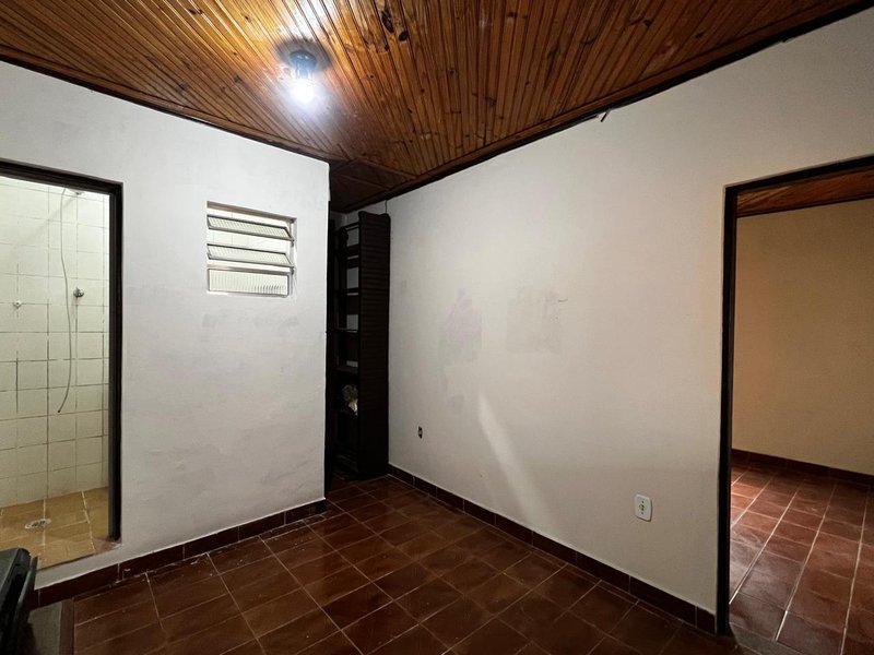 Casa de 442m² com 4 Dormitórios e Edículas no Mogi Moderno  Mogi das Cruzes - 