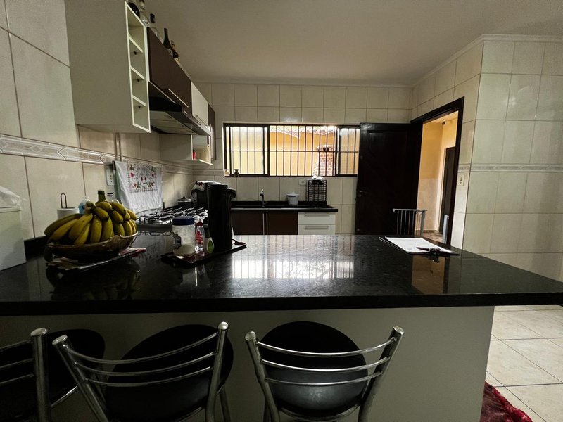 Casa de 442m² com 4 Dormitórios e Edículas no Mogi Moderno  Mogi das Cruzes - 