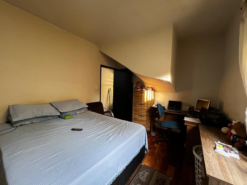 Casa de 442m² com 4 Dormitórios e Edículas no Mogi Moderno  Mogi das Cruzes - 