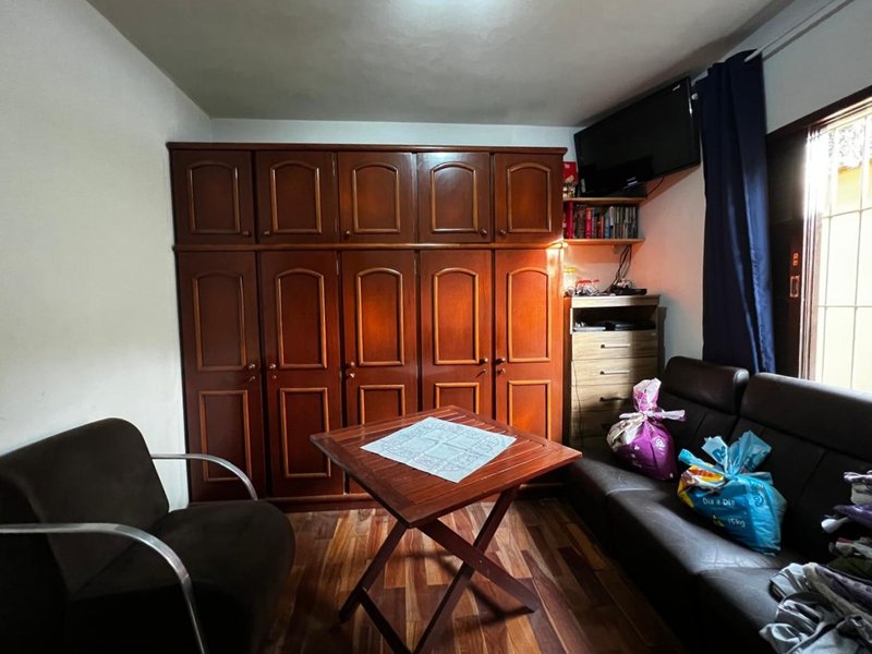 Casa de 442m² com 4 Dormitórios e Edículas no Mogi Moderno  Mogi das Cruzes - 