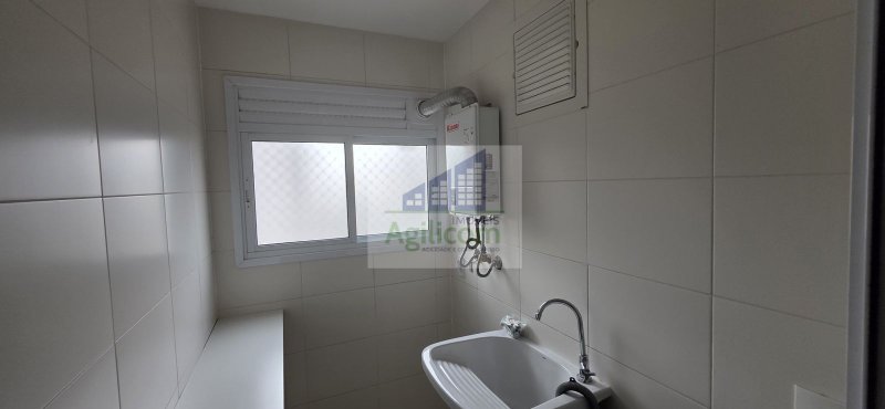 APARTAMENTO PARA LOCAÇÃO NO BROOKLIN COM 2 DORMITÓRIOS E 2 VAGAS DE GARAGEM Rua Pássaros e Flores São Paulo - 