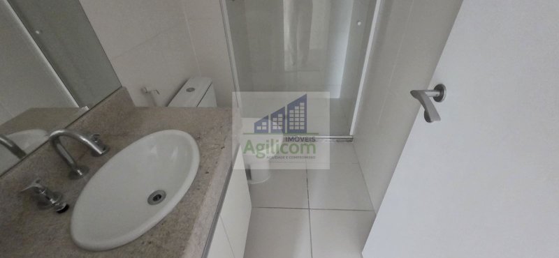 APARTAMENTO PARA LOCAÇÃO NO BROOKLIN COM 2 DORMITÓRIOS E 2 VAGAS DE GARAGEM Rua Pássaros e Flores São Paulo - 