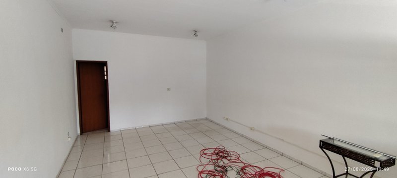 ALUGO SALA COMERCAL DE 40 M2, NA A AREA CENTRAL DE BOITUVA/SP Avenida Pereira Ignácio Boituva - 